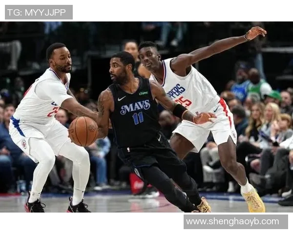 快船与独行侠第六场激战回顾球星对决与战术较量的精彩瞬间